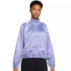 Nike Women's Sportswear Air Satin
Jacket-Light Purple. New without tags. Size S.
